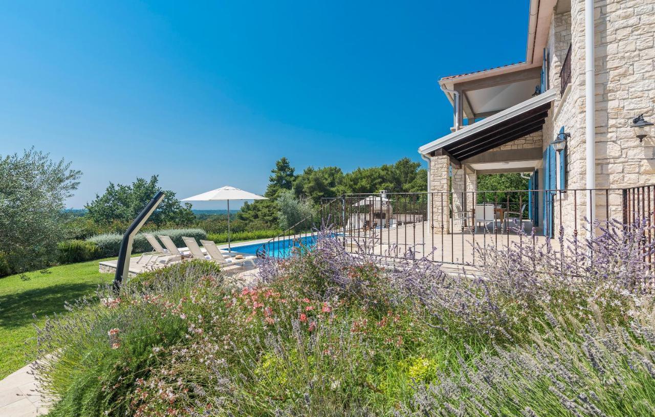 Villa Sterpazzi - Near Porec With Sea View, Private Jacuzzi, Sauna And Pool Visnjan Exterior photo